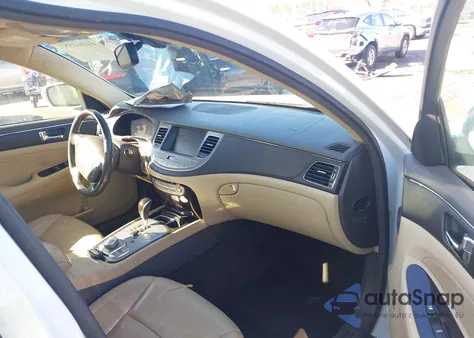 2011 Hyundai Genesis 4.6 z USA, uszkodzony, nr VIN KMHGC4DF4BU141740